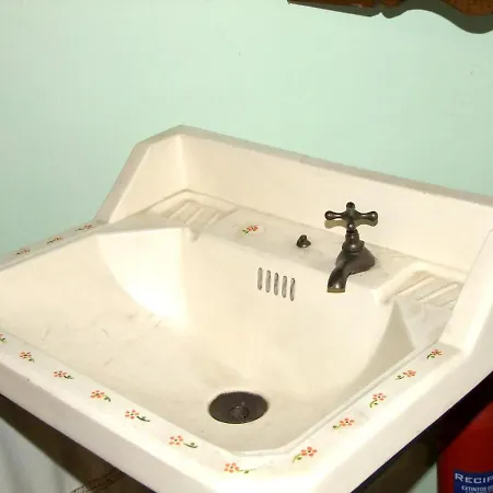 One Bedroom House With Jacuzzi Enclosed Garden And Wifi At
